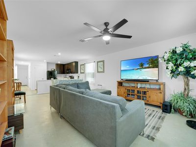 Property at 36 Trinity Cir, Lockhart, TX
