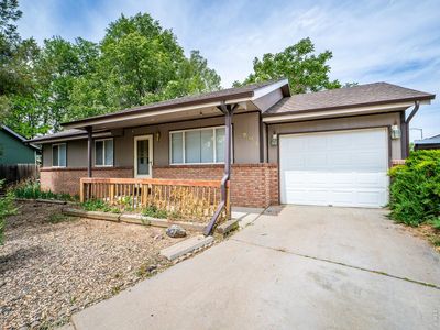 904 Foothills Ct