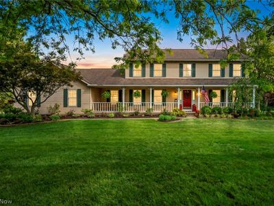2384 Twin Lakes Dr