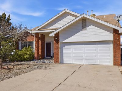 8109 Stonecreek Ave NW