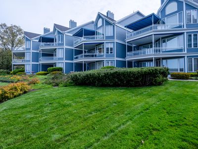 4144 Ridge Rd APT 8