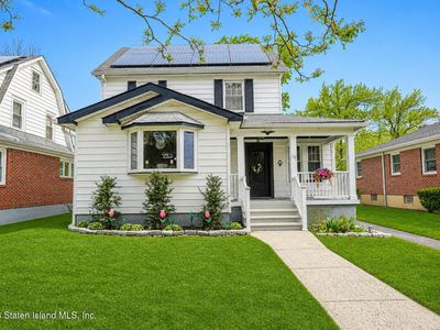 19 Whitney Ave