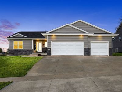 601 Gentry Ln