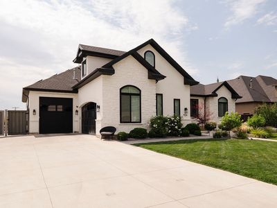924 S Country Ln