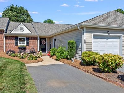 222 Troonsway Rd