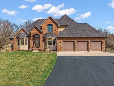 10125 Saddle Creek Dr