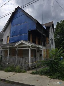 11 Pearl Street