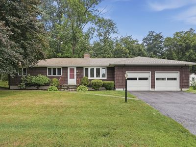 52 Thornton Rd