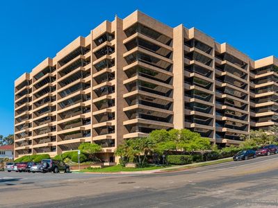 230 W Laurel St UNIT 804