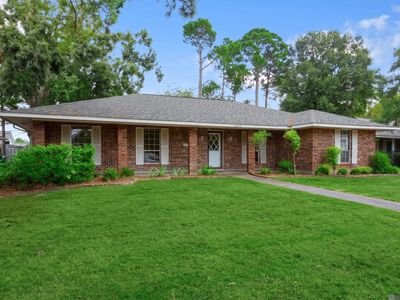 1635 McMichael Dr