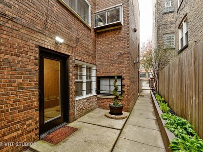 2235 N Clifton Ave #B