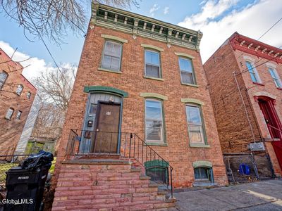 90 9th Street