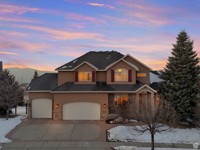 1885 E Vista Ridge Ct