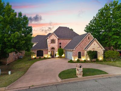 2109 Renaissance Dr