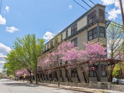 432 Norfolk St APT 2F