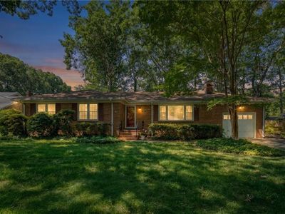 4605 Reynolds Dr