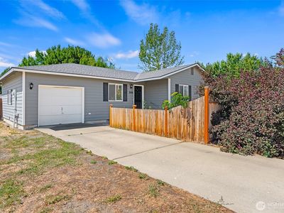 306 W Ridgeview Lane