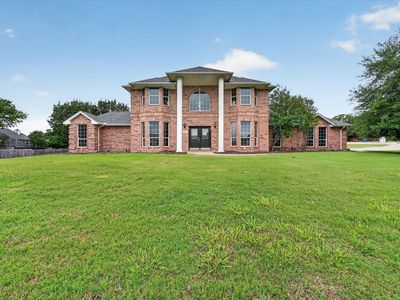 2212 Summit Dr