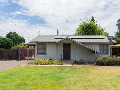 753 W Sample Ave