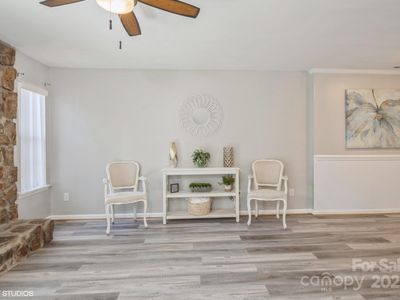 6212 Windsor Gate Ln