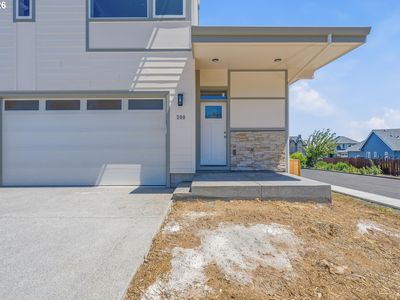 200 Black Hawk Ct