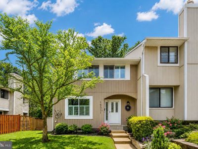 18511 Eagles Roost Dr