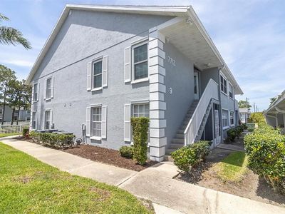 7712 HILLSIDE COURT #201