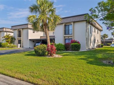 1728 S Lakeside Ct #1720B