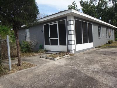 1125 BRITTS LANE