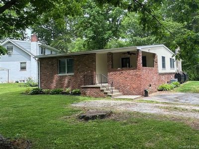 15 Roanoke Road