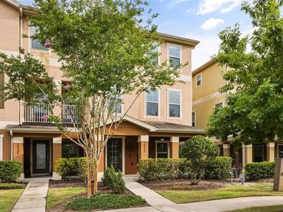 10522 Green Ivy Ln
