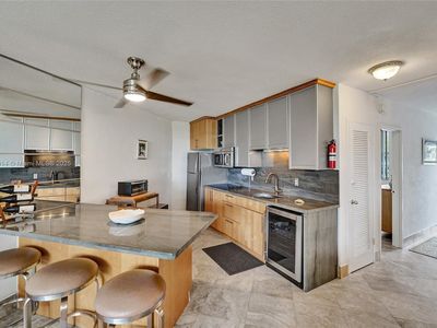 1936 S Ocean Dr APT 20D