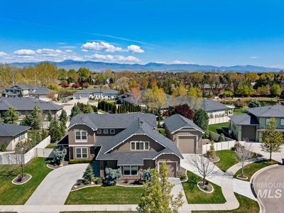 2560 N Hearthglow Pl
