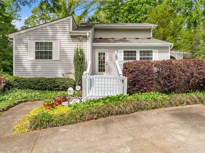 1412 Forest Ln