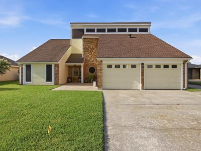 Property at 309 Nugent Dr, Port Neches, TX