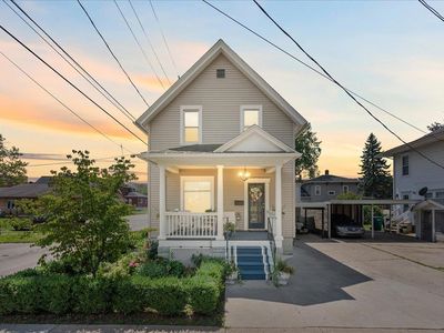 215 W Williams St