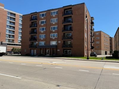 659 Des Plaines Ave #5D