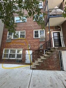 892 E 7th St APT Bf