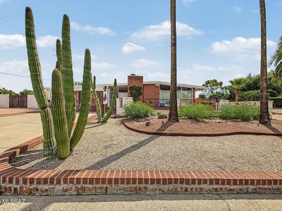 7080 E Acoma Pl
