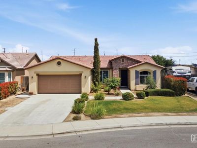 1906 McIntosh Way