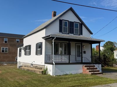 61 Thornton Ave