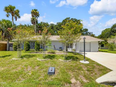 19 Crompton Pl