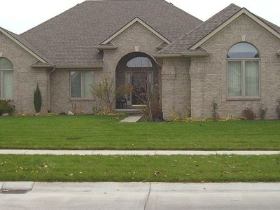 14204 Glenwood Dr