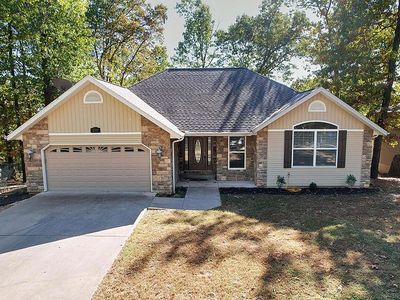 296 Lillian Ln