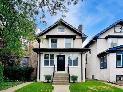 2155 W Touhy Ave