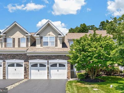2232 Pembroke Ln