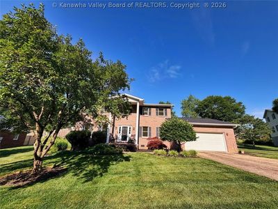 5 Acorn Ln