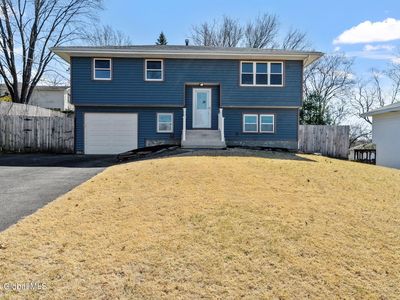 20 Collegeview Drive