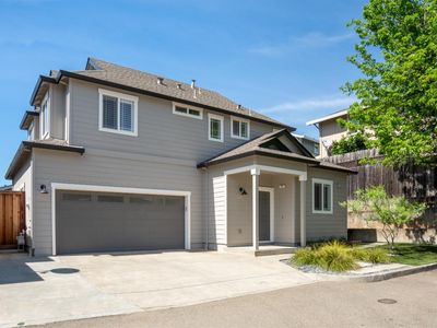 14 W Brookside Drive