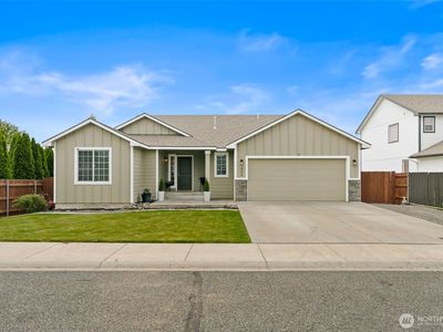 406 E 24th Avenue